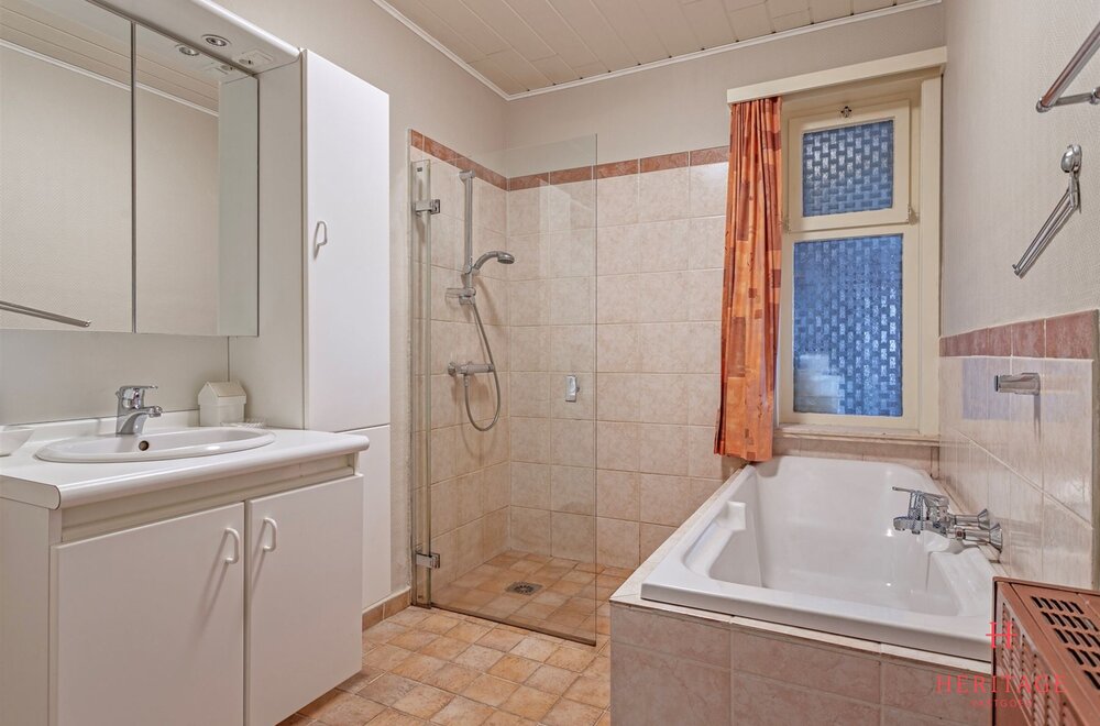 open-gezinswoning-met-zuidgerichte-tuin-in-rustige-straat-te-wielsbeke015.jpg