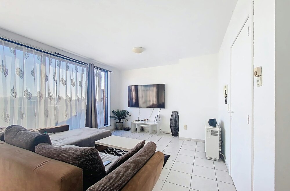 appartement-met-2-slaapkamers-en-garage-te-koop-in-eeklo003.jpg