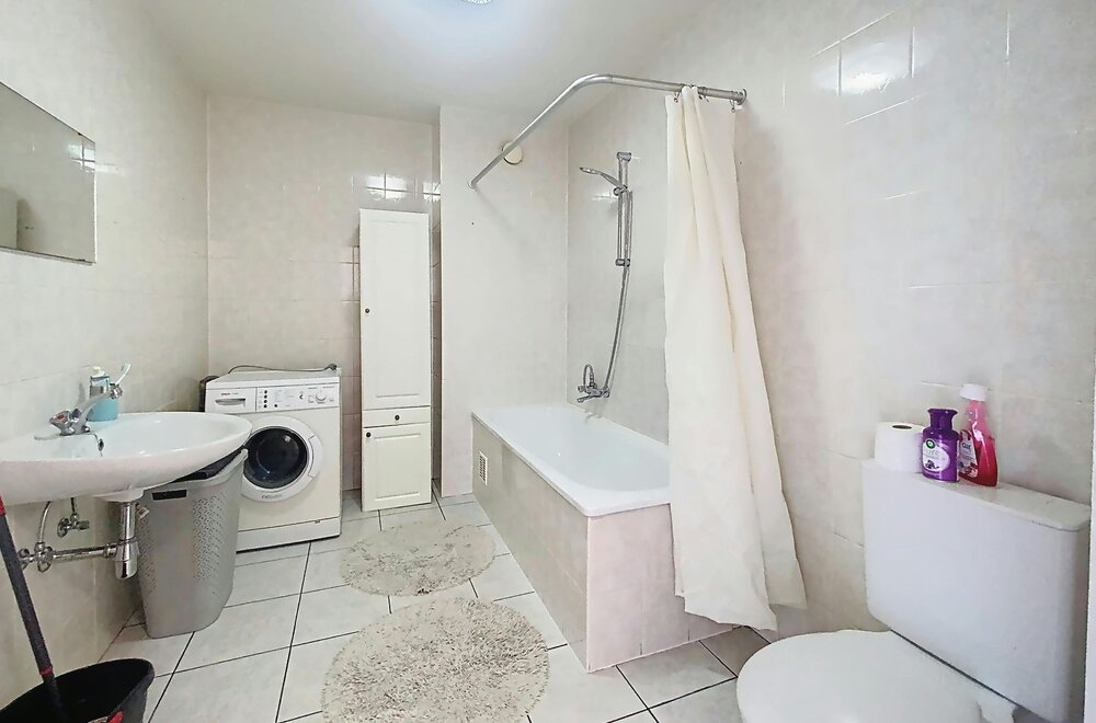appartement-met-2-slaapkamers-en-garage-te-koop-in-eeklo011.jpg
