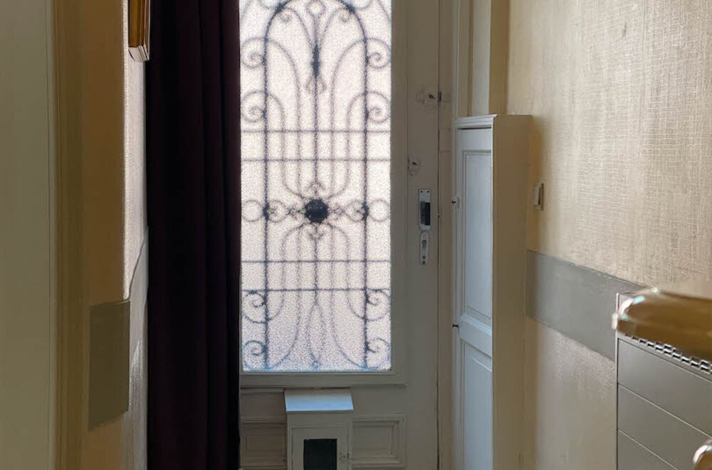 karakterpand-uit-de-late-jaren-20-met-zongerichte-tuinpatio-s-en-authentiek-achterhuis-onbetaalbaar-uitzicht-op-een-historische-kloostertuin004.jpg