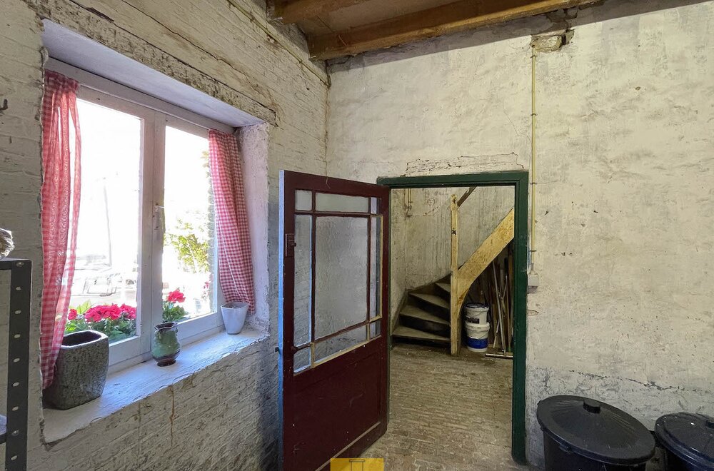 karakterpand-uit-de-late-jaren-20-met-zongerichte-tuinpatio-s-en-authentiek-achterhuis-onbetaalbaar-uitzicht-op-een-historische-kloostertuin028.jpg