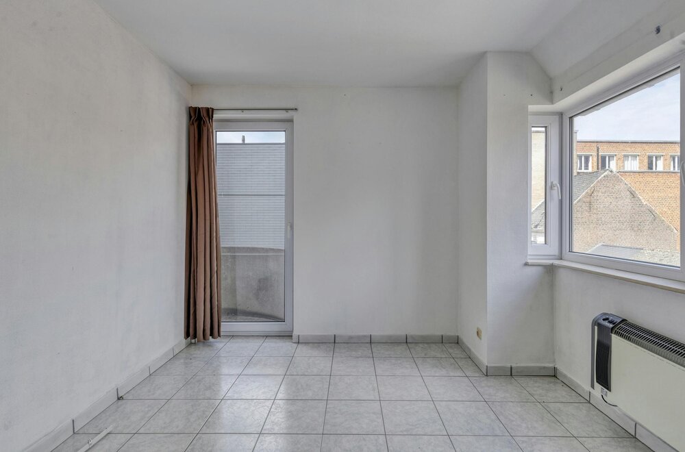 zeer-centraal-gelegen-appartement-met-3-slaapkamers-te-koop010.jpg