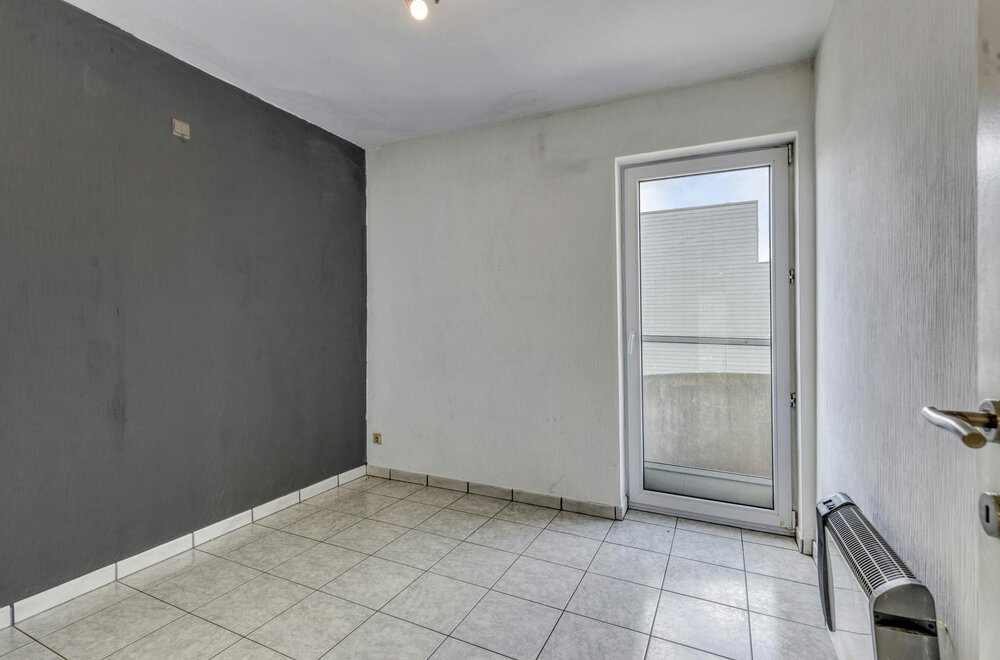zeer-centraal-gelegen-appartement-met-3-slaapkamers-te-koop012.jpg