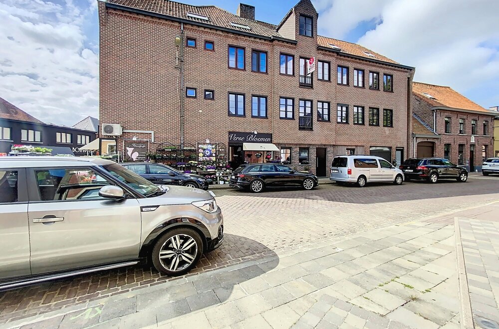 te-renoveren-3-slaapkamerappartement-met-garage-in-knesselare020.jpg