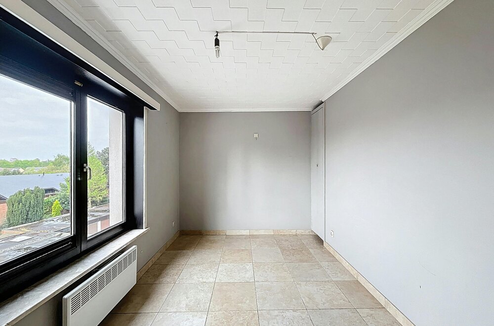 appartement-met-2-slaapkamers-in-hartje-eeklo012.jpg