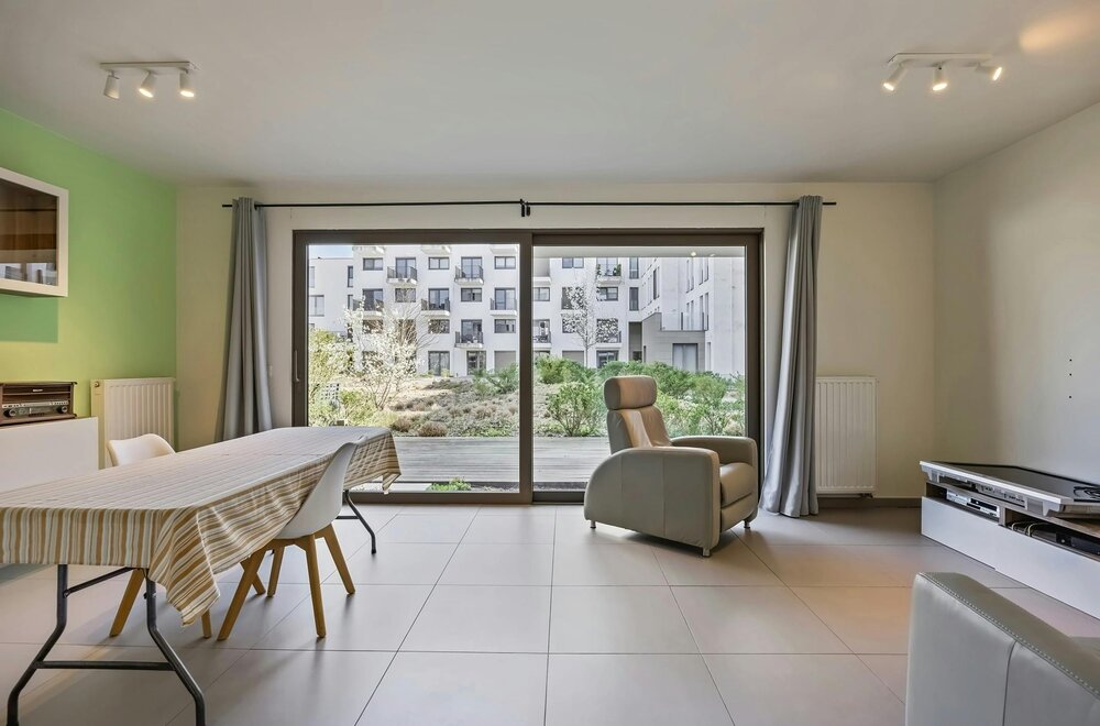 instapklaar-1-slaapkamerappartement-te-koop-te-oudenaarde004.jpg