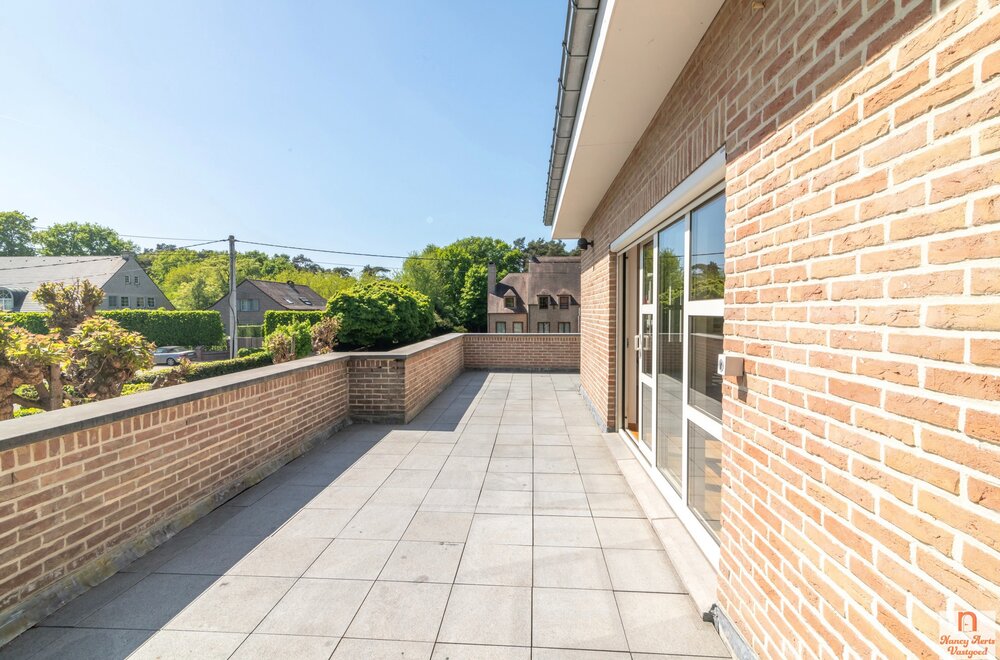 uitzonderlijke-woning-met-kantoorruimte-op-toplocatie012.jpg