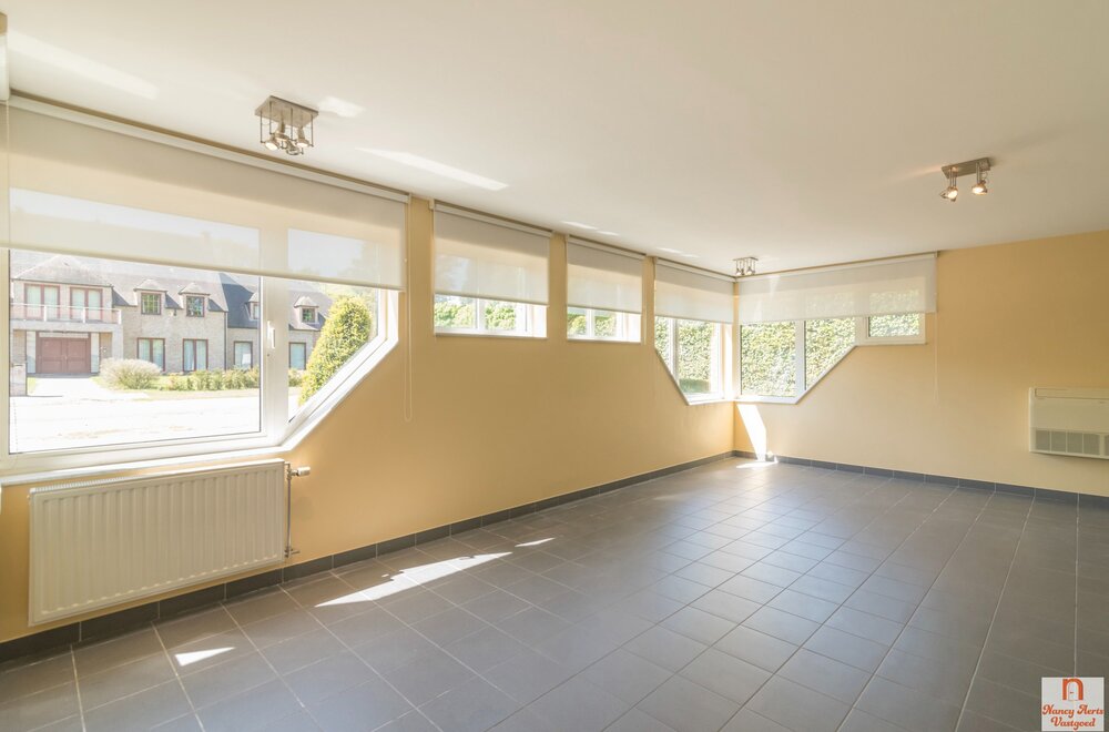 uitzonderlijke-woning-met-kantoorruimte-op-toplocatie024.jpg