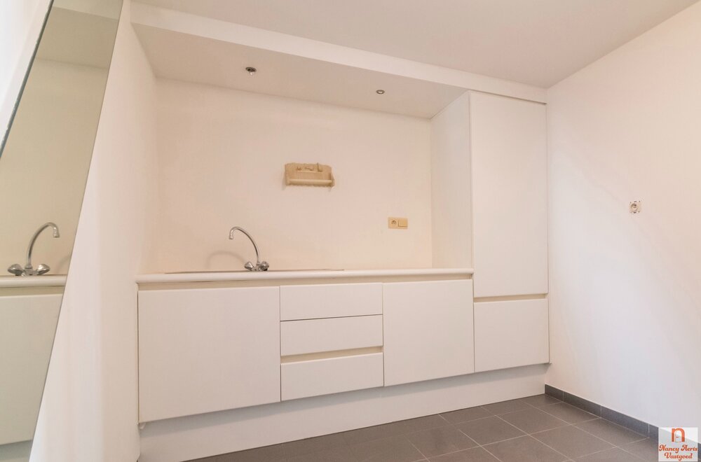 uitzonderlijke-woning-met-kantoorruimte-op-toplocatie029.jpg