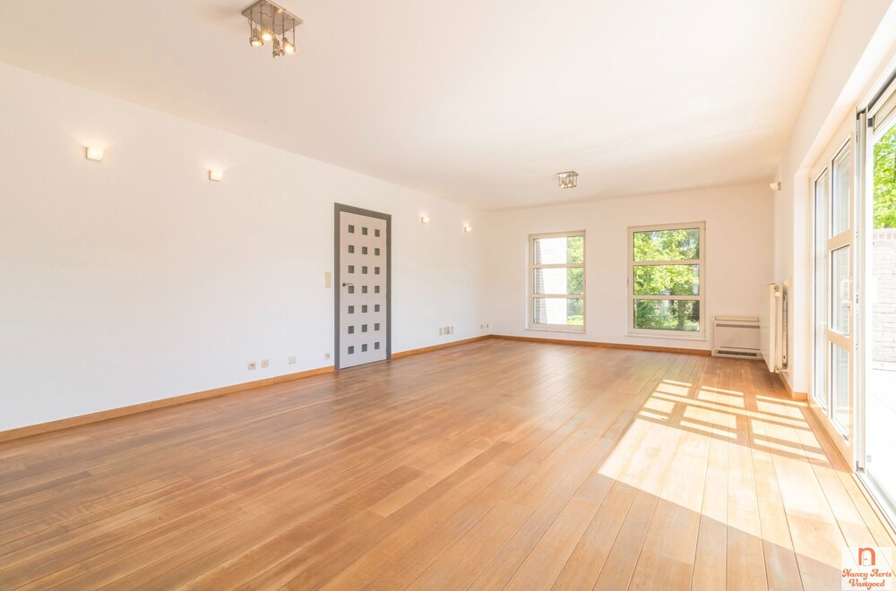 uitzonderlijke-woning-met-kantoorruimte-op-toplocatie039.jpg