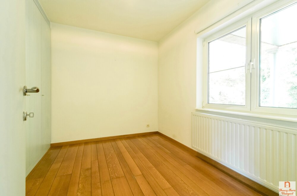 uitzonderlijke-woning-met-kantoorruimte-op-toplocatie043.jpg
