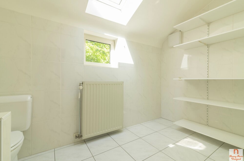 uitzonderlijke-woning-met-kantoorruimte-op-toplocatie046.jpg