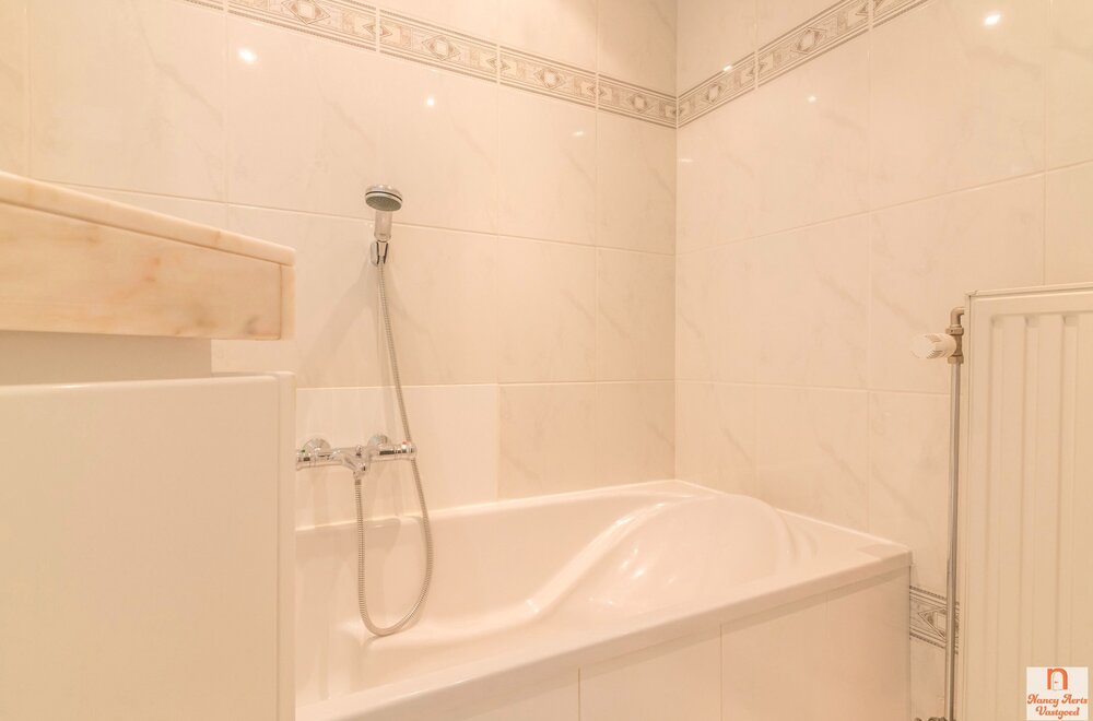 uitzonderlijke-woning-met-kantoorruimte-op-toplocatie048.jpg