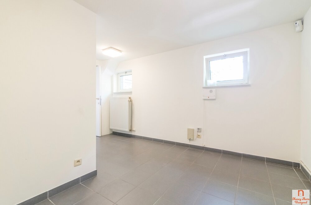 uitzonderlijke-woning-met-kantoorruimte-op-toplocatie051.jpg