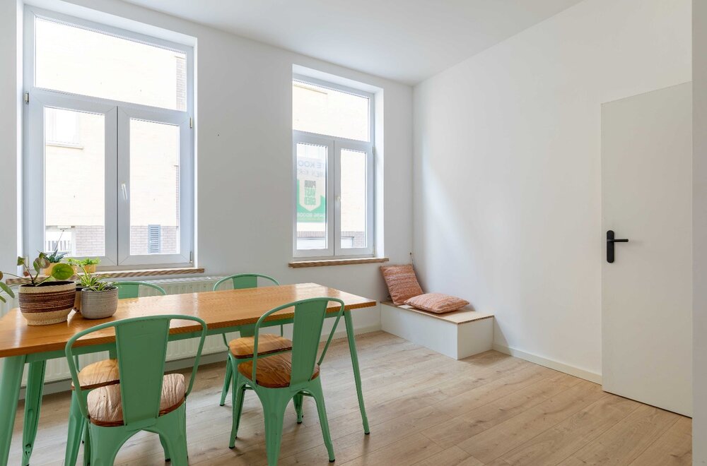volledig-gerenoveerde-comfortabele-woning-aan-het-paulusplein-005.jpg