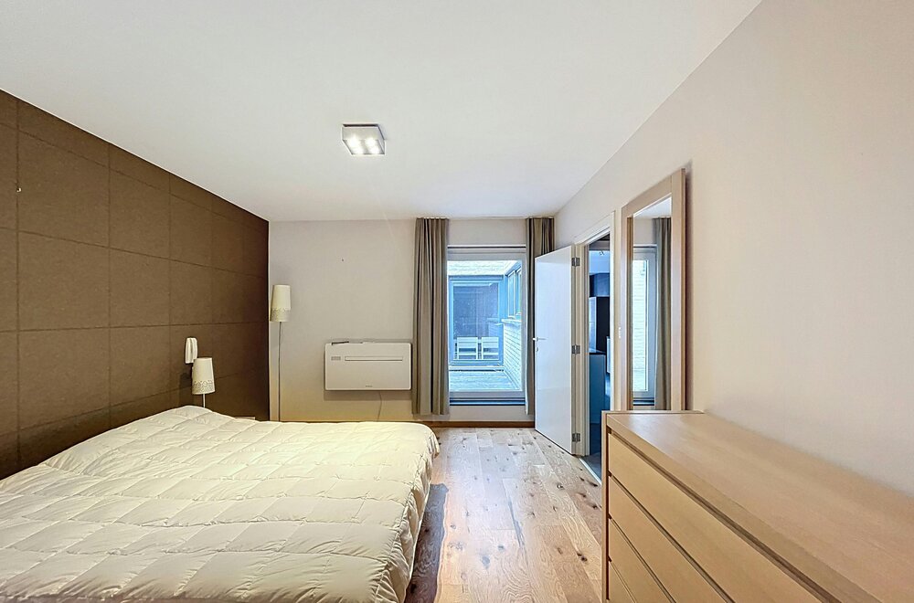 instapklaar-ruim-appartement-te-koop-aan-de-markt-in-eeklo-016.jpg