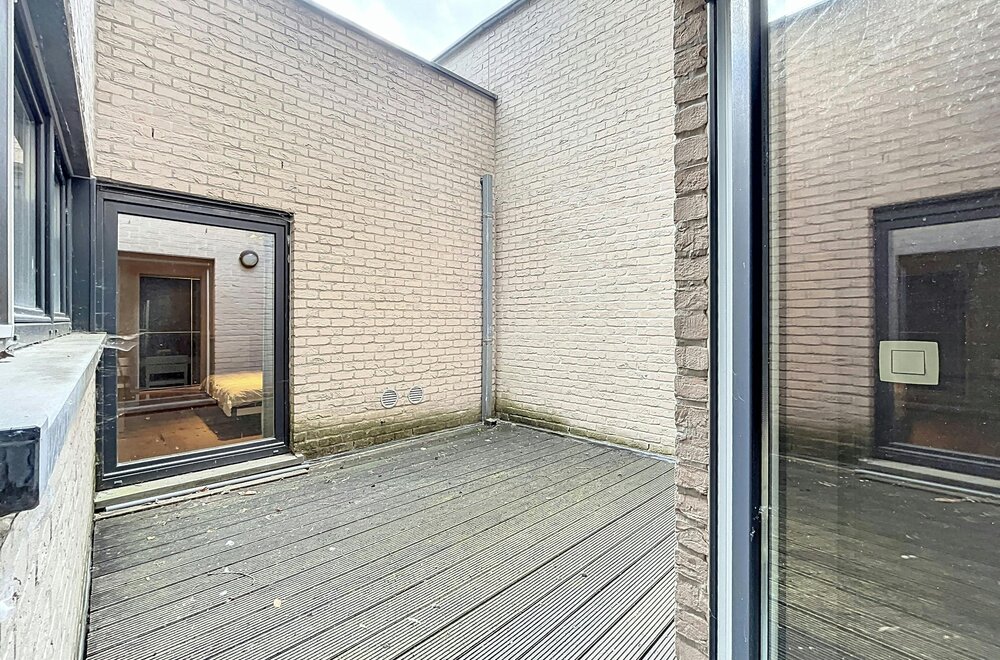 instapklaar-ruim-appartement-te-koop-aan-de-markt-in-eeklo-022.jpg