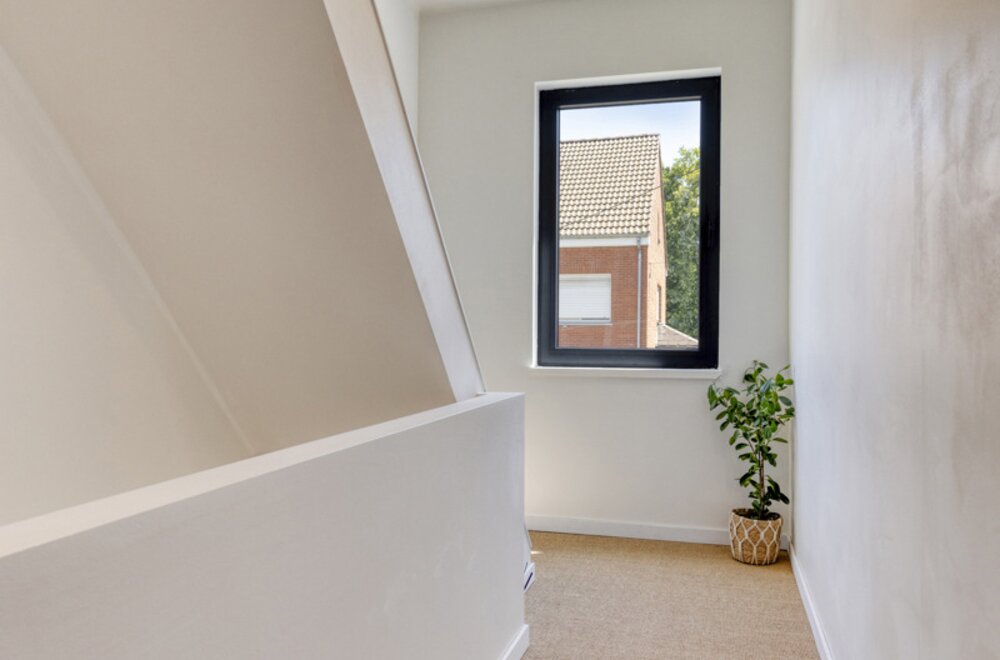 stijlvolle-energiezuinige-en-gerenoveerde-woning-met-tuin012.jpg