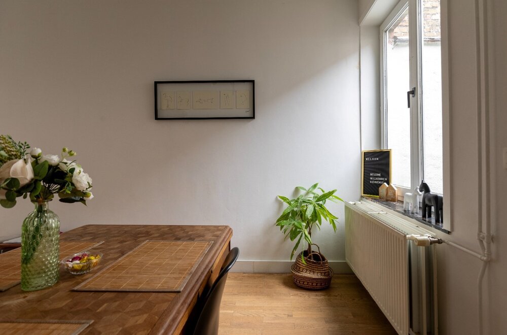 leuke-gerenoveerde-stadswoning-in-het-hart-van-brugge-met-vergunde-gastenkamer006.jpg