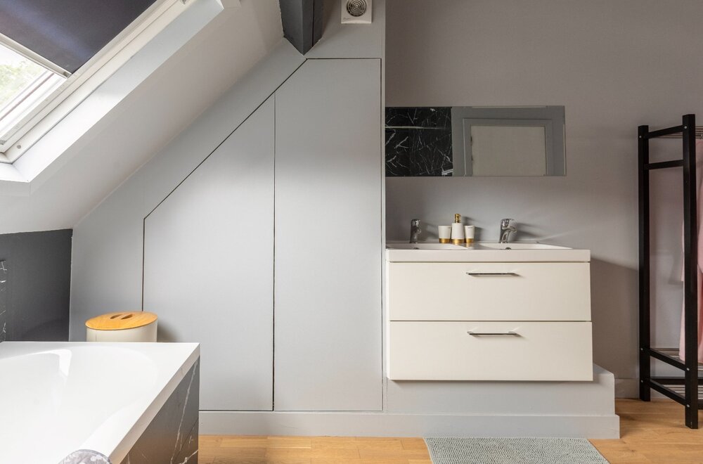 leuke-gerenoveerde-stadswoning-in-het-hart-van-brugge-met-vergunde-gastenkamer015.jpg