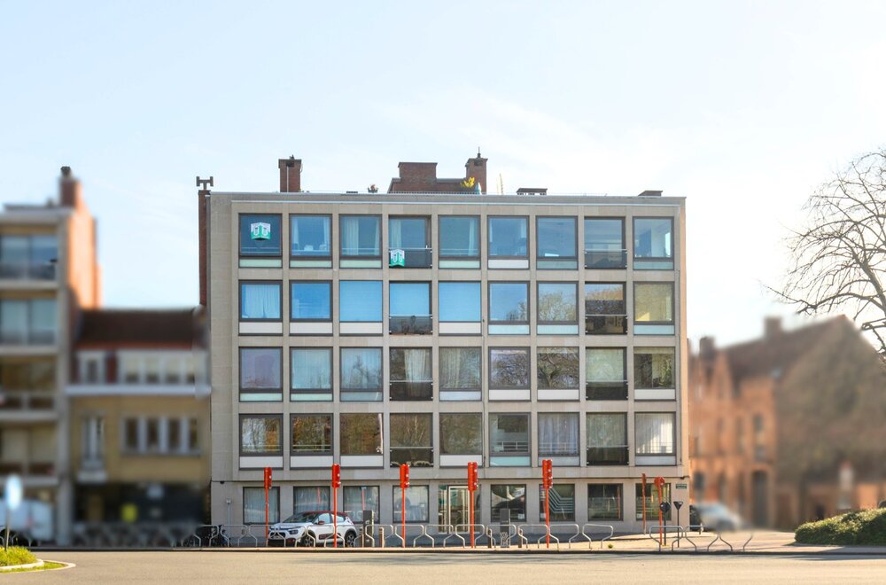 uniek-zeer-aangename-3slpk-modernistische-penthouse-met-groot-dakterras002.jpg