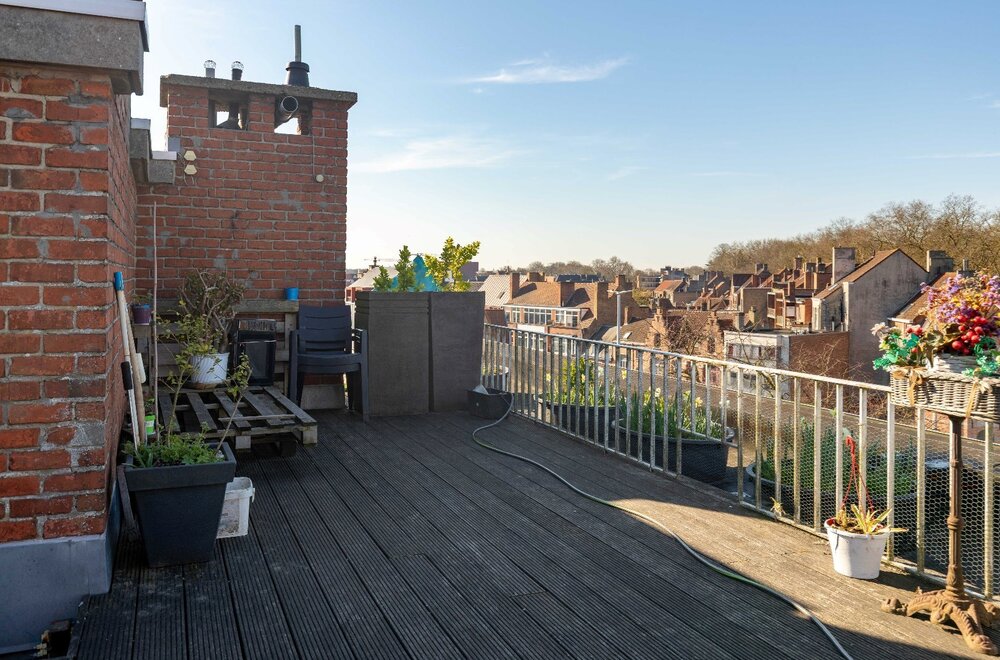uniek-zeer-aangename-3slpk-modernistische-penthouse-met-groot-dakterras003.jpg