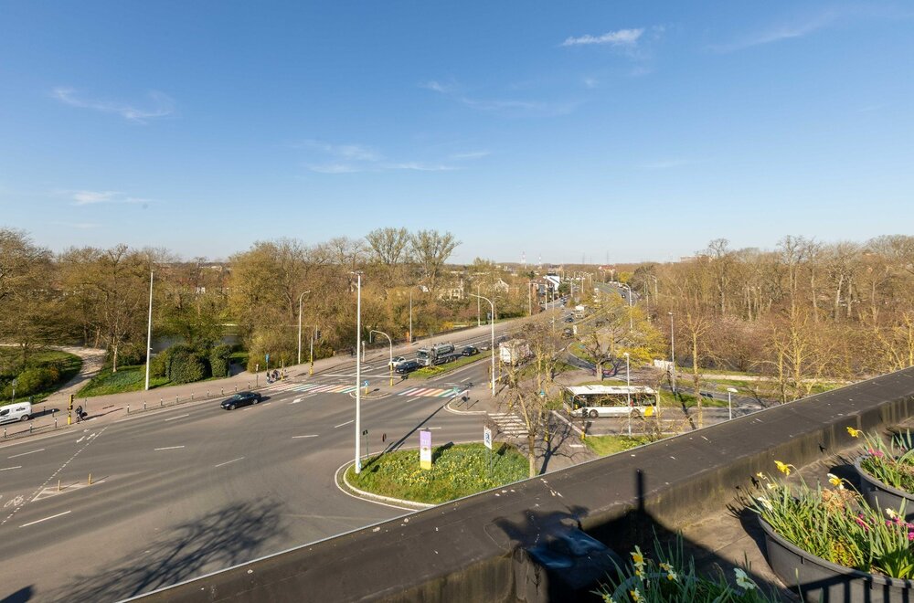 uniek-zeer-aangename-3slpk-modernistische-penthouse-met-groot-dakterras019.jpg