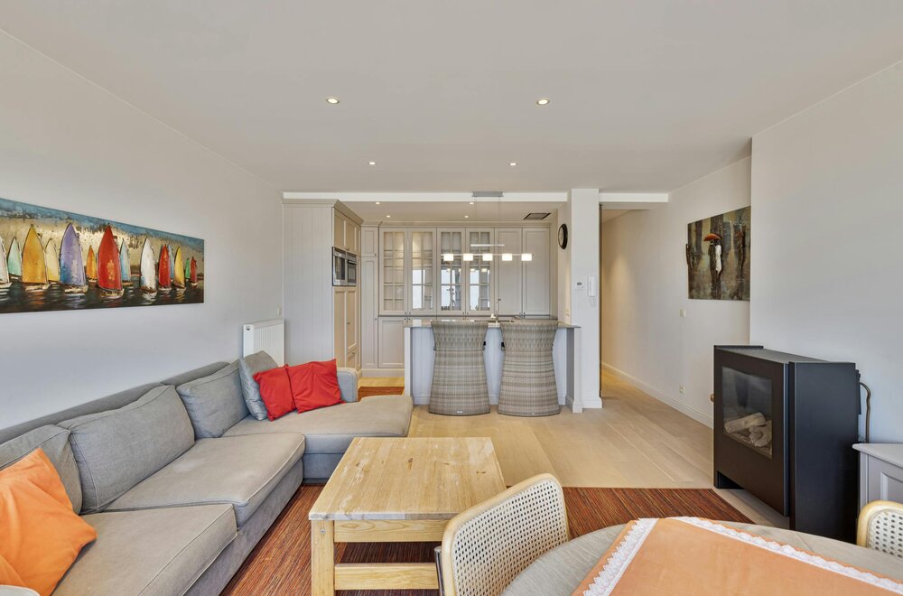 appartement-met-frontaal-zeezicht-te-koop-in-blankenberge003.jpg