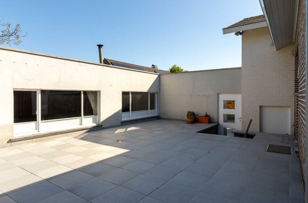 gezellige-woning-met-karakter-atelier-en-prachtige-tuin-2-percelen-in-residentieel-sint-andries-018.jpg