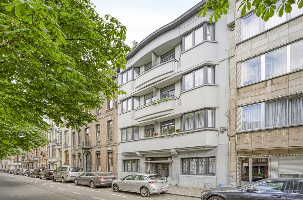 gerenoveerd-2-slpk-appt-te-koop-met-zicht-op-de-platanen009.jpg