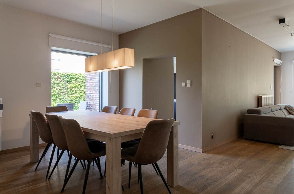 instapklare-villa-op-817-m-met-ruime-tuin-in-zeveneken-lochristi-004.jpg