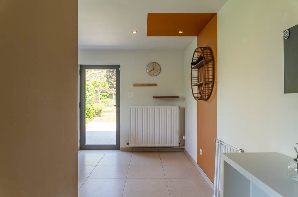 instapklare-villa-op-817-m-met-ruime-tuin-in-zeveneken-lochristi-007.jpg
