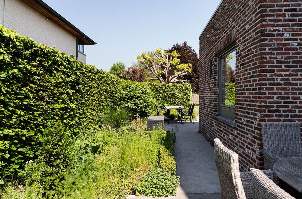 instapklare-villa-op-817-m-met-ruime-tuin-in-zeveneken-lochristi-013.jpg