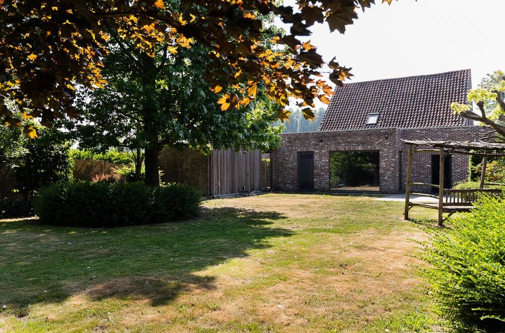 instapklare-villa-op-817-m-met-ruime-tuin-in-zeveneken-lochristi-014.jpg
