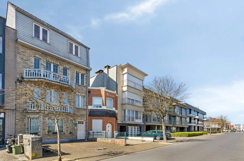 gerenoveerd-appartement-met-2-slaapkamers-in-koksijde-bad012.jpg