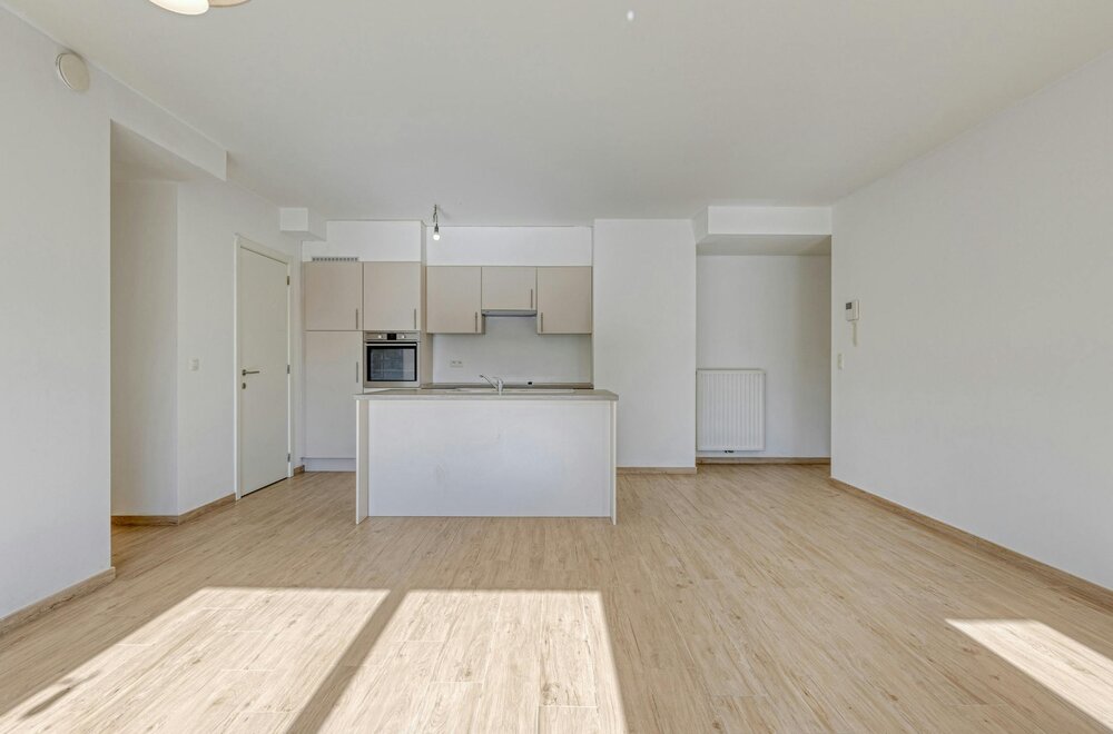 appartement-met-2-slaapkamers-terras-en-autostaanplaats-te-koop-in-hoboken003.jpg