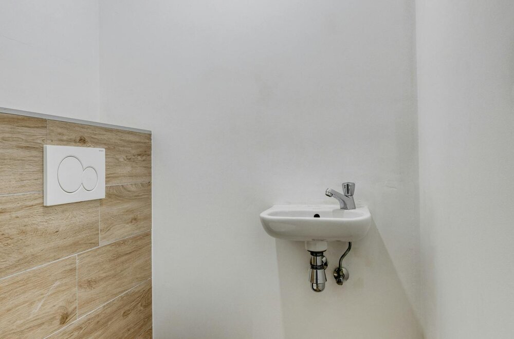 appartement-met-2-slaapkamers-terras-en-autostaanplaats-te-koop-in-hoboken008.jpg