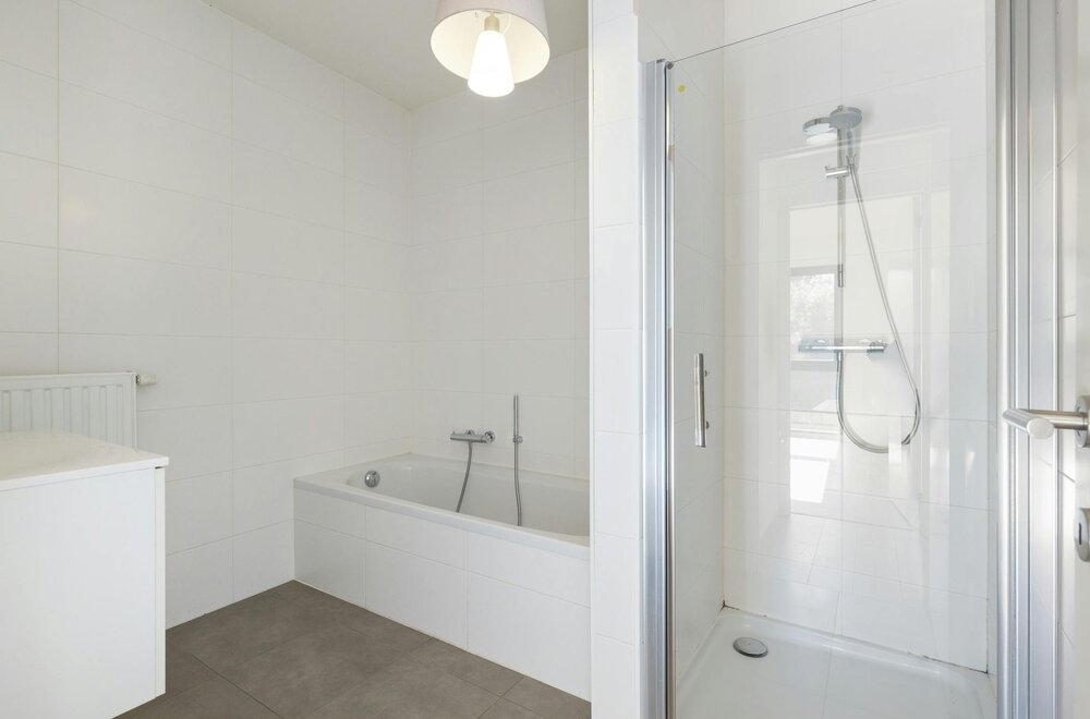 appartement-met-2-slaapkamers-terras-en-autostaanplaats-te-koop-in-hoboken010.jpg