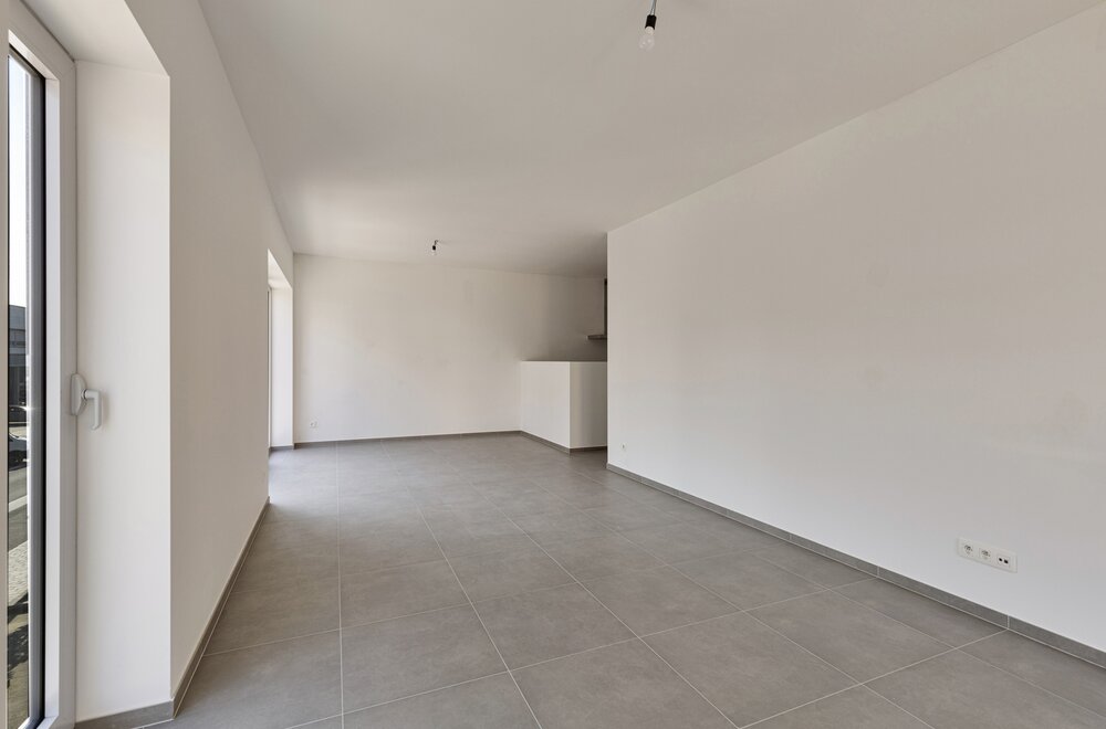 63b-01-06004.jpg
