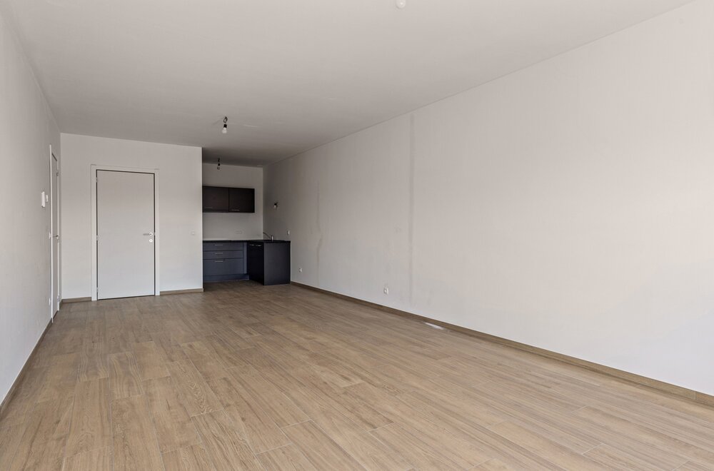 63b-02-07005.jpg