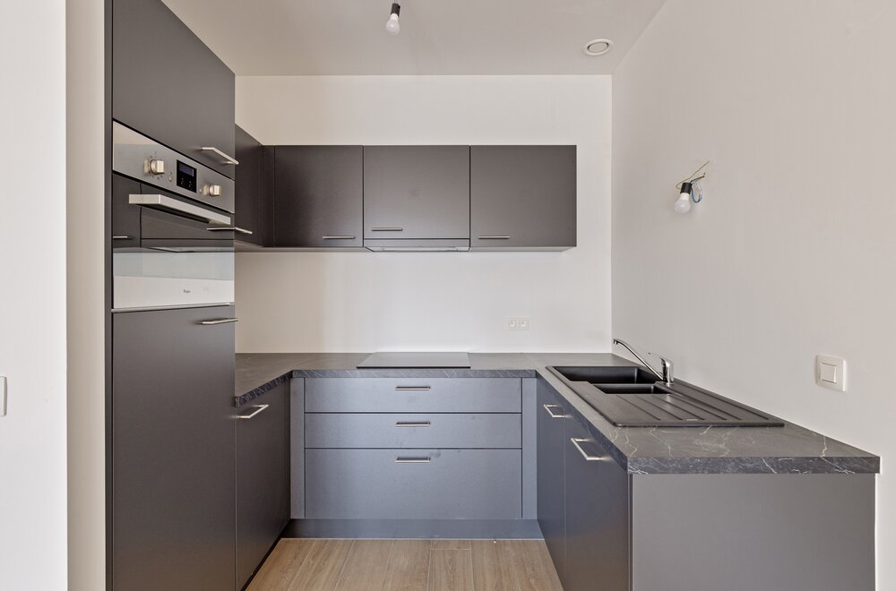 63b-02-07007.jpg