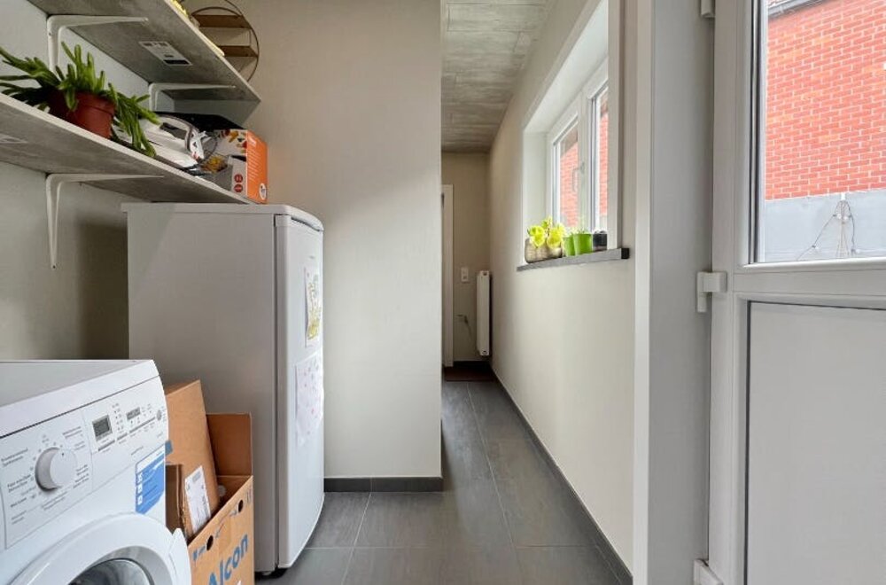 instapklaar-huis-te-koop-in-het-centrum-van-langemark-met-uitweg-006.jpg