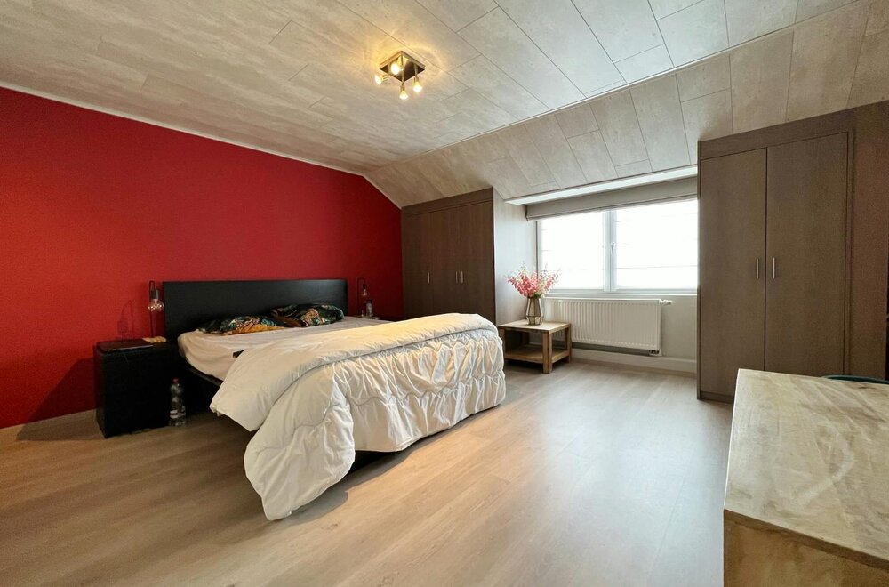 instapklaar-huis-te-koop-in-het-centrum-van-langemark-met-uitweg-011.jpg