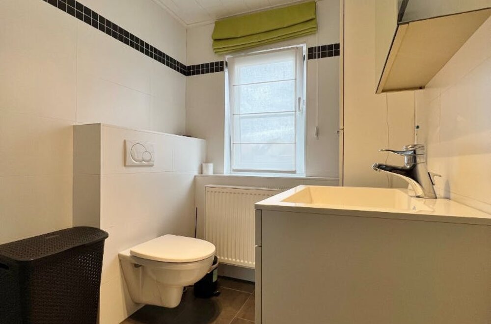instapklaar-huis-te-koop-in-het-centrum-van-langemark-met-uitweg-014.jpg