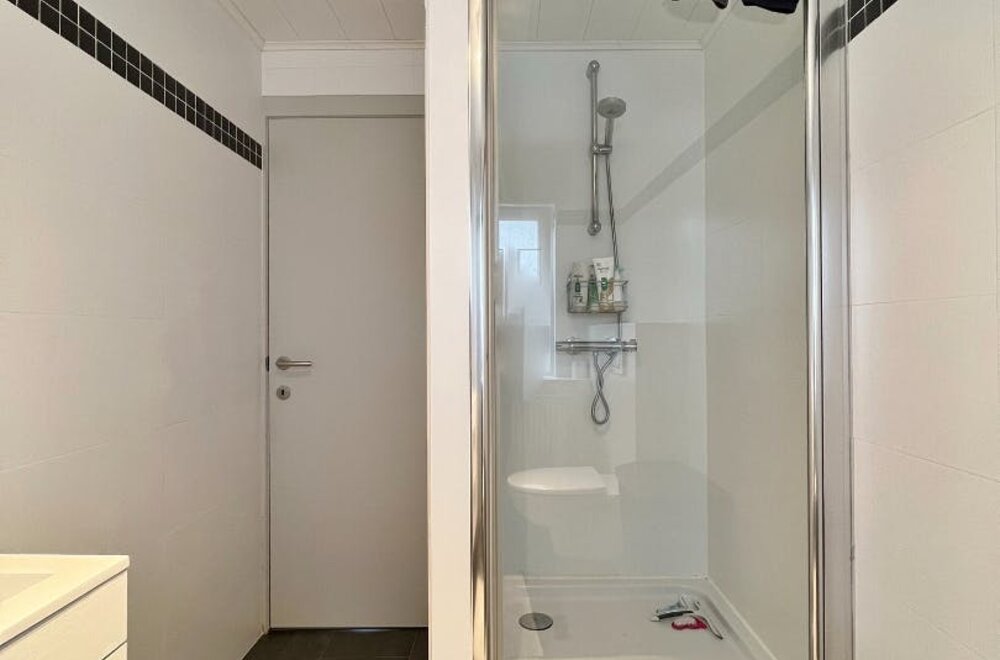 instapklaar-huis-te-koop-in-het-centrum-van-langemark-met-uitweg-015.jpg
