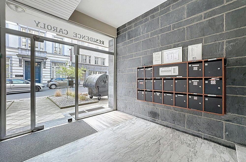 gemeubelde-studio-in-elsene-de-meeus-luxemburgplein010.jpg