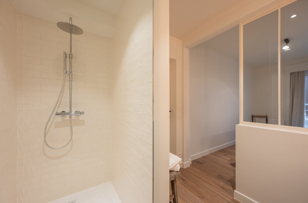 uiterst-smaakvol-en-lichtrijk-appartement-met-open-zicht-op-zee-en-park-in-duinbergen020.jpg