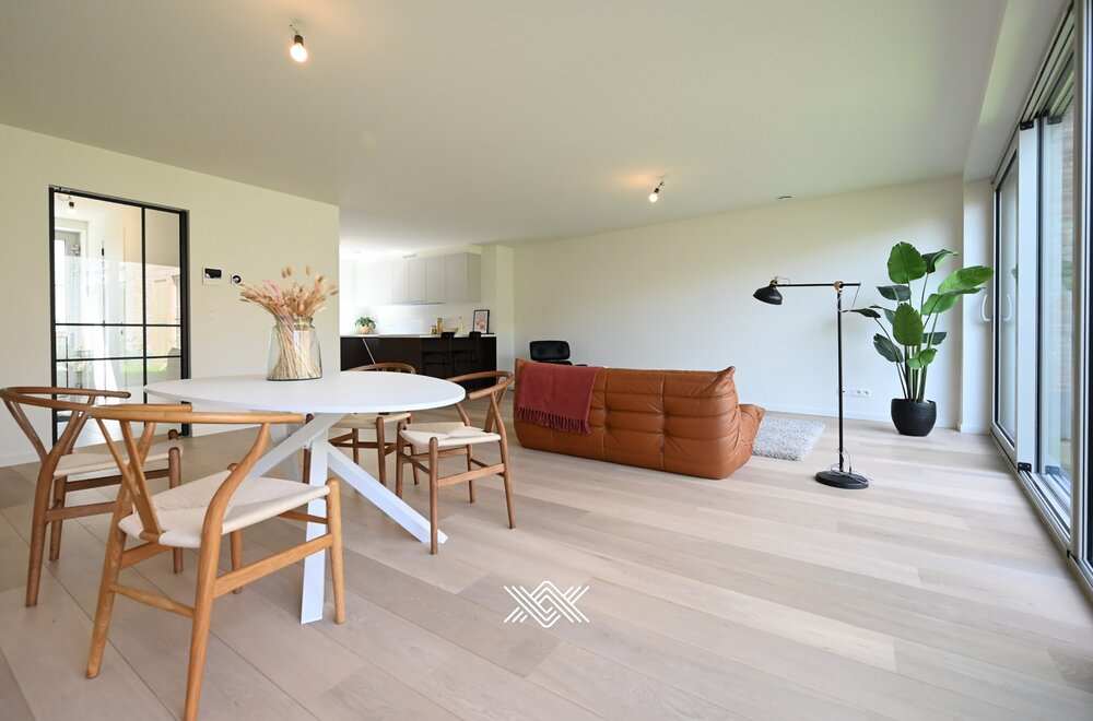 afgewerkte-nieuwbouwwoning-met-vier-slaapkamers-6-btw-mogelijk002.jpg