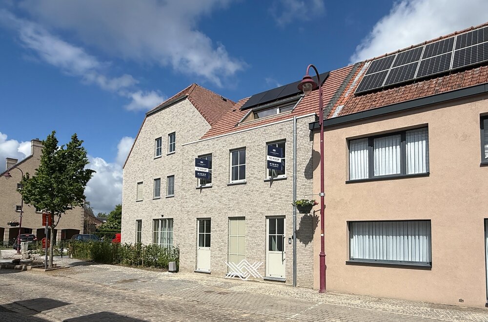 afgewerkte-nieuwbouwwoning-met-vier-slaapkamers-6-btw-mogelijk025.jpg