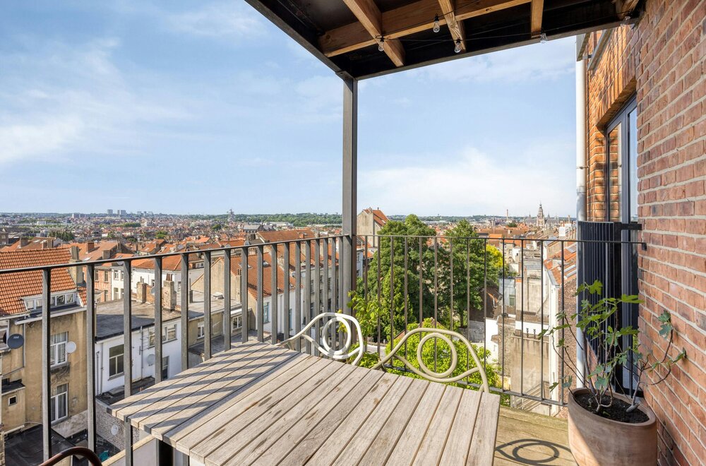 lichtrijk-appartement-met-prachtig-uitzicht-te-koop-016.jpg